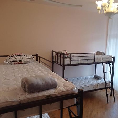 Sun City Hostel Yerevan Ngoại thất bức ảnh