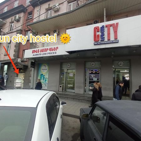 Sun City Hostel Yerevan Ngoại thất bức ảnh