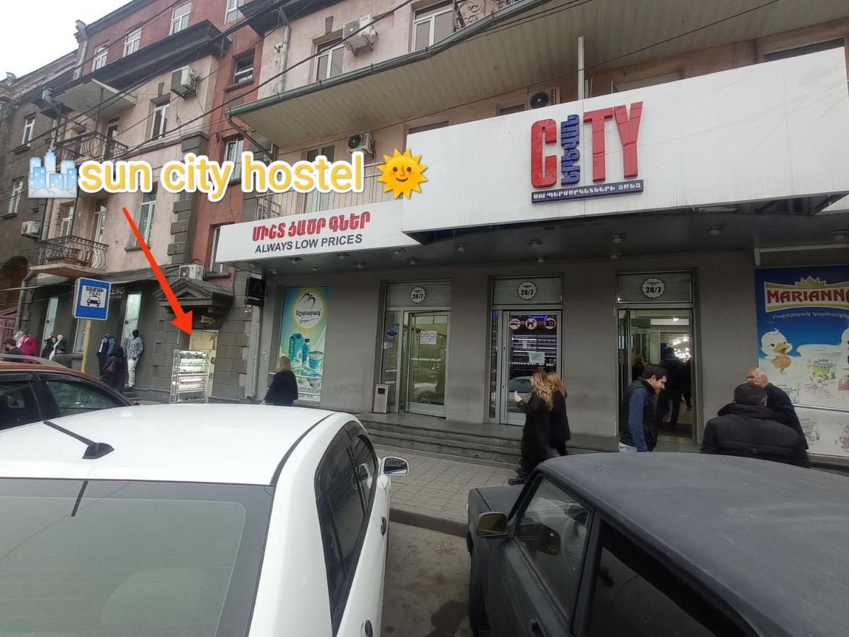 Sun City Hostel Yerevan Ngoại thất bức ảnh