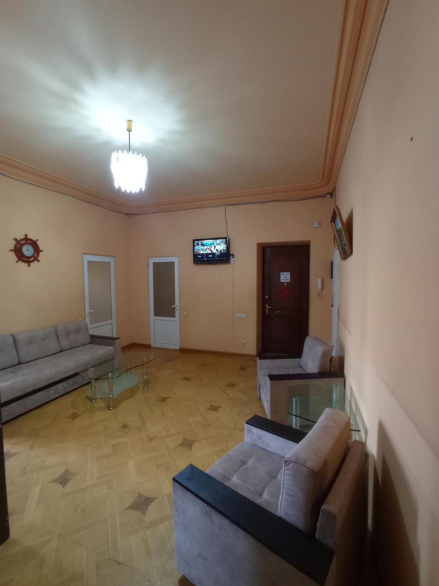 Sun City Hostel Yerevan Ngoại thất bức ảnh